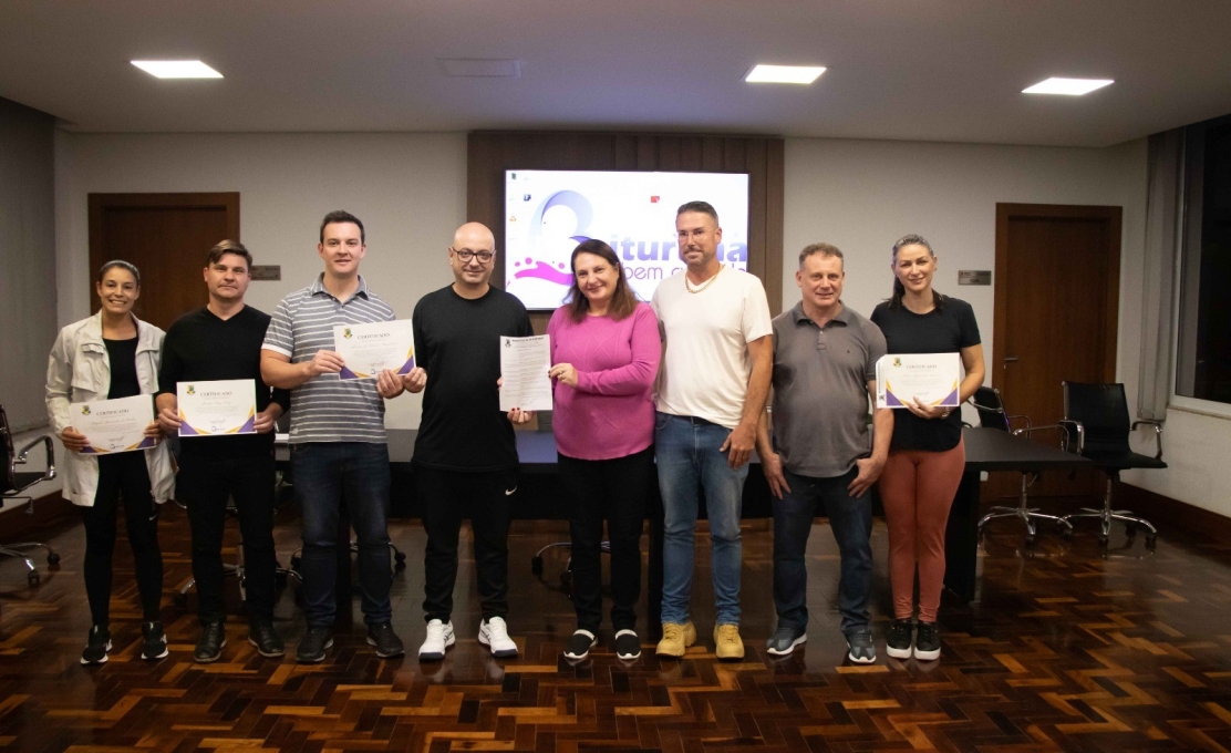 Bituruna entrega certificado de reconhecimento às profissionais do projeto Bem-Te-Ver, premiado...