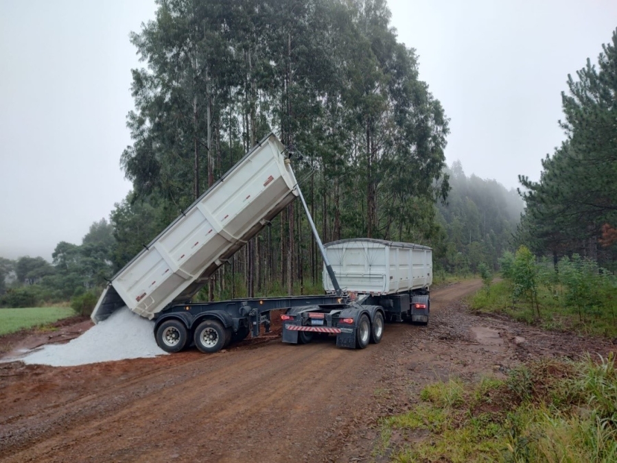 Prefeitura de Bituruna anuncia abertura do Programa de Transporte de Calcário 2025