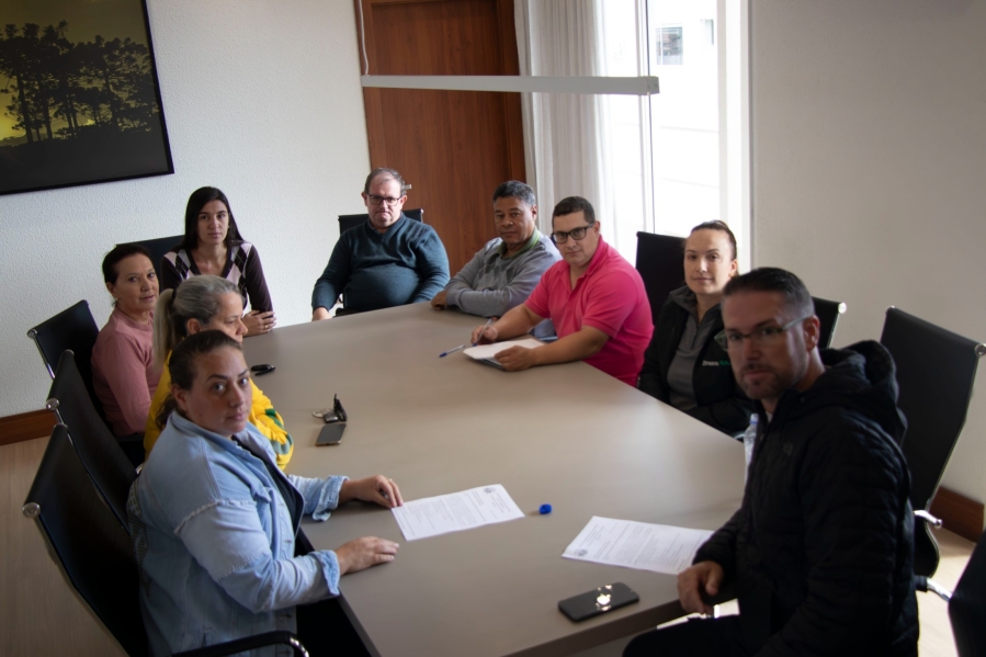 Prefeitura firma parceria com AABB para realização do 9º Torneio do Vinho e eventos regionais de bolão